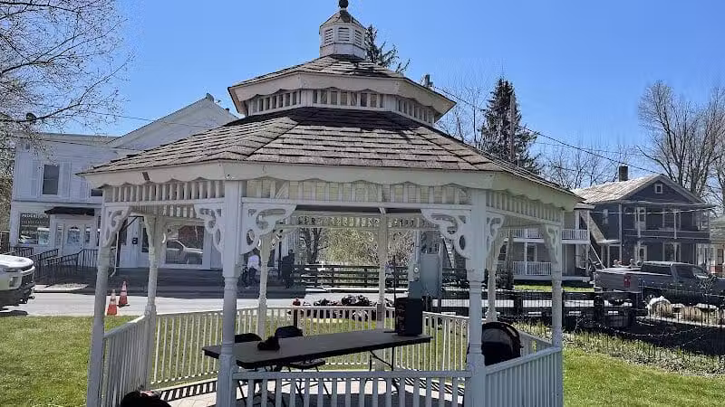 Veterans Memorial Centre Park - Cobleskill, NY