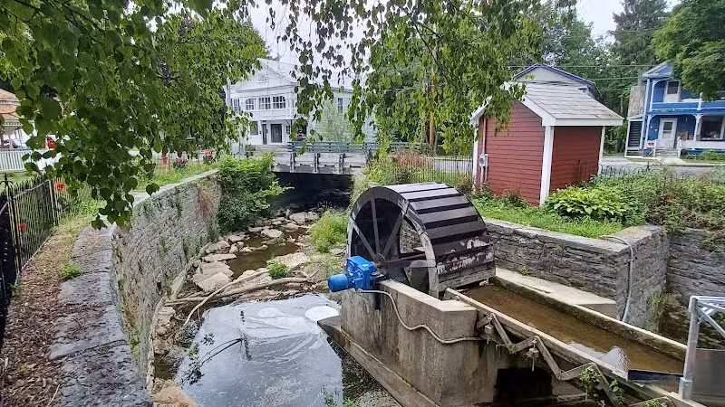 Veterans Memorial Centre Park - Cobleskill, NY