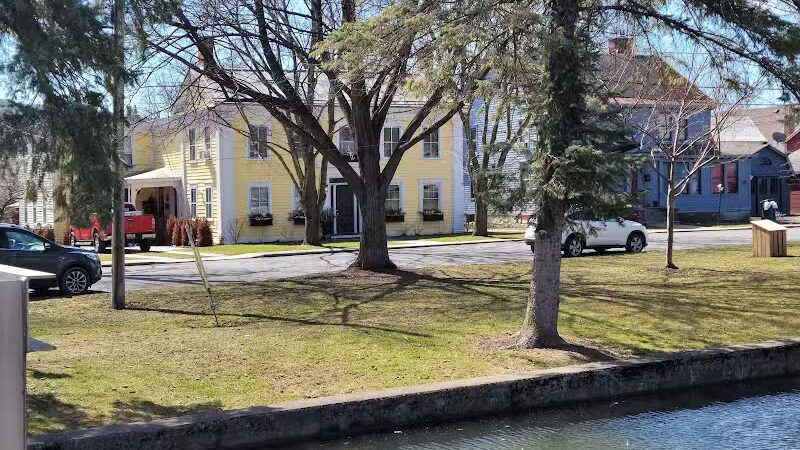 Veterans Memorial Centre Park - Cobleskill, NY