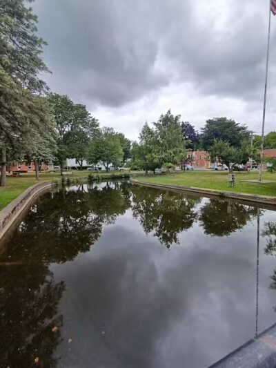 Veterans Memorial Centre Park - Cobleskill, NY