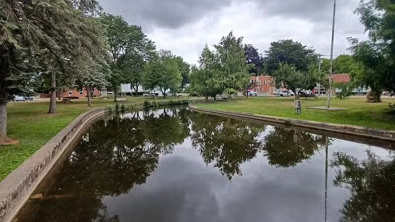 Veterans Memorial Centre Park - Cobleskill, NY