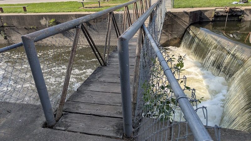 Hennepin canal parkway trailhead - Colona, IL