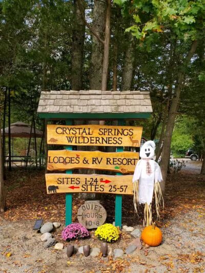Crystal Springs Wilderness Lodges & RV Resort - Cream Ridge, NJ