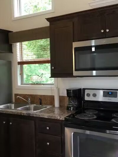 Crystal Springs Wilderness Lodges & RV Resort - Cream Ridge, NJ