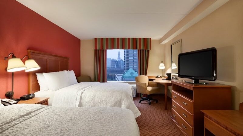 Hampton Inn & Suites Hartford/East Hartford - East Hartford, CT