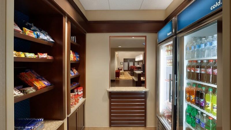 Hampton Inn & Suites Hartford/East Hartford - East Hartford, CT