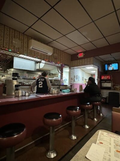 Maddie's - East Hartford, CT