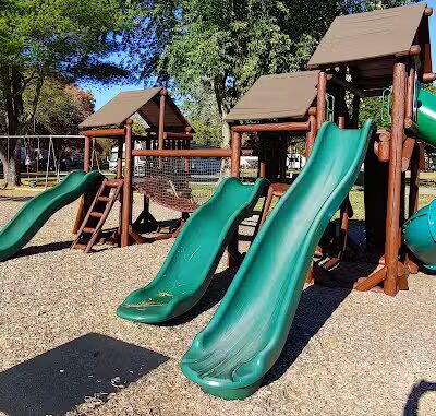 Charlie Brown Campground - Eastford, CT