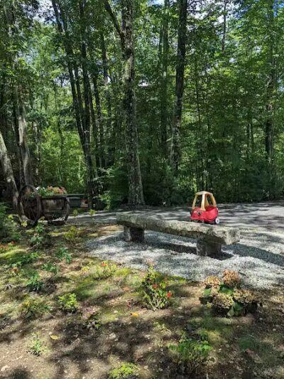Frog Rock Seasonal Park - Eastford, CT