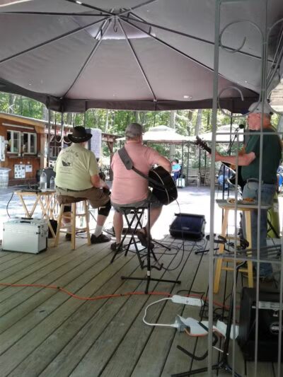 Frog Rock Seasonal Park - Eastford, CT