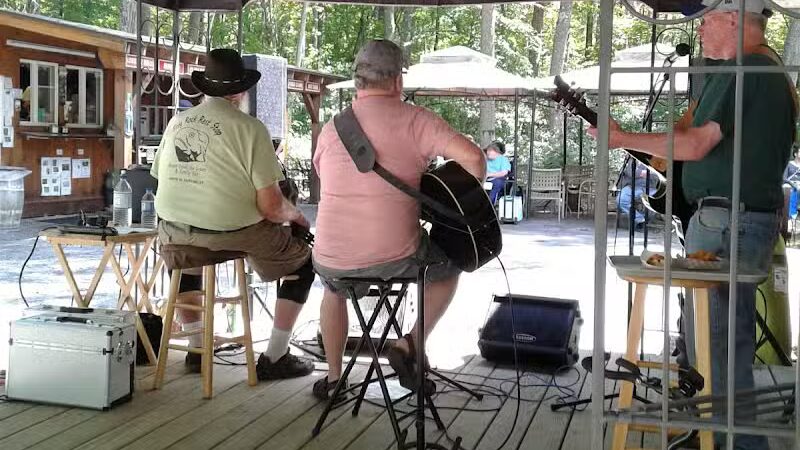 Frog Rock Seasonal Park - Eastford, CT