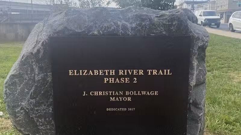 Elizabeth River Parkway - Elizabeth, NJ