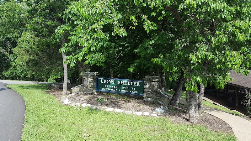 Bluebird Dog Park - Ellisville, MO