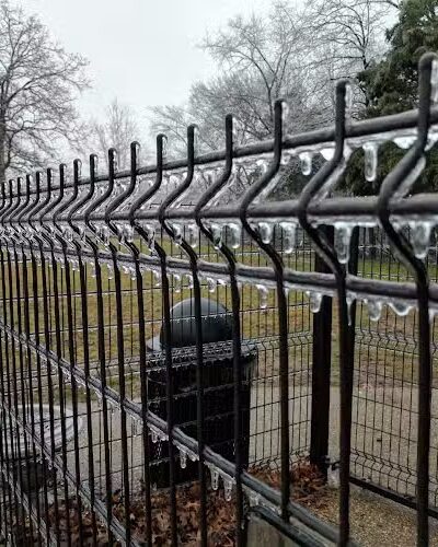 Bluebird Dog Park - Ellisville, MO