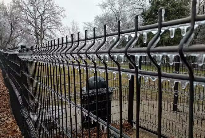 Bluebird Dog Park - Ellisville, MO