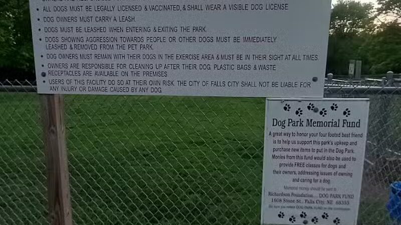 Falls City Dog Park - Falls City, NE