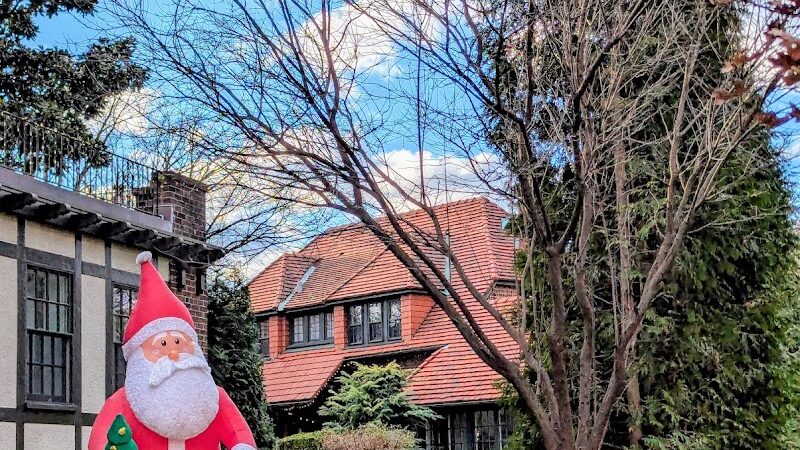 Gardens Rodelberg Park - Flushing, NY