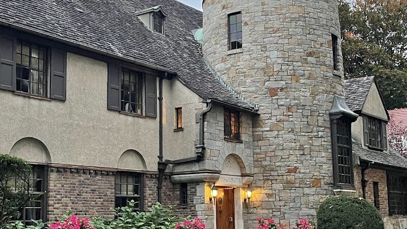 Gardens Rodelberg Park - Flushing, NY