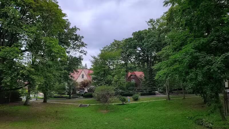 Gardens Rodelberg Park - Flushing, NY