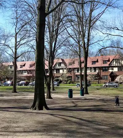 Hawthorne Park Forest Hills - Forest Hills, NY