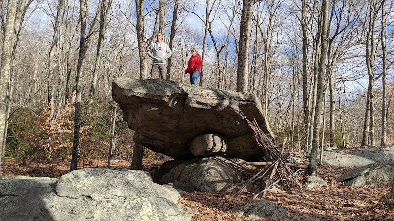 Ledyard Glacial Park - Parking Lot - Gales Ferry, CT