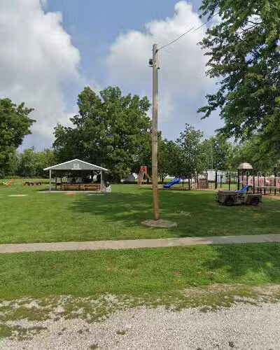 Oakwood Park - Hamilton, IL