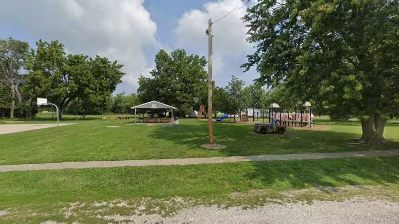 Oakwood Park - Hamilton, IL