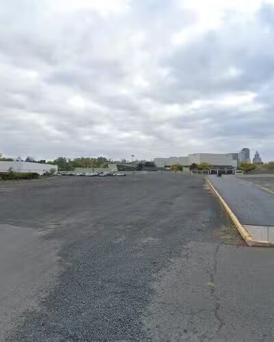 61 Savitt Way Parking - Hartford, CT