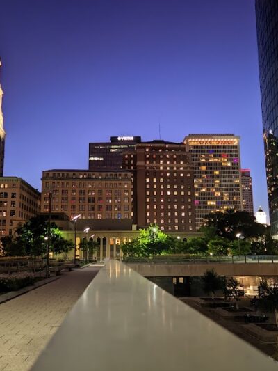 Mortensen Riverfront Plaza - Hartford, CT
