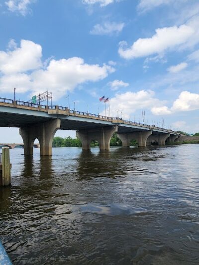 Mortensen Riverfront Plaza - Hartford, CT
