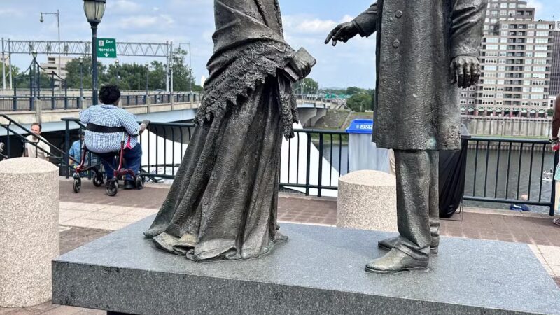 Mortensen Riverfront Plaza - Hartford, CT