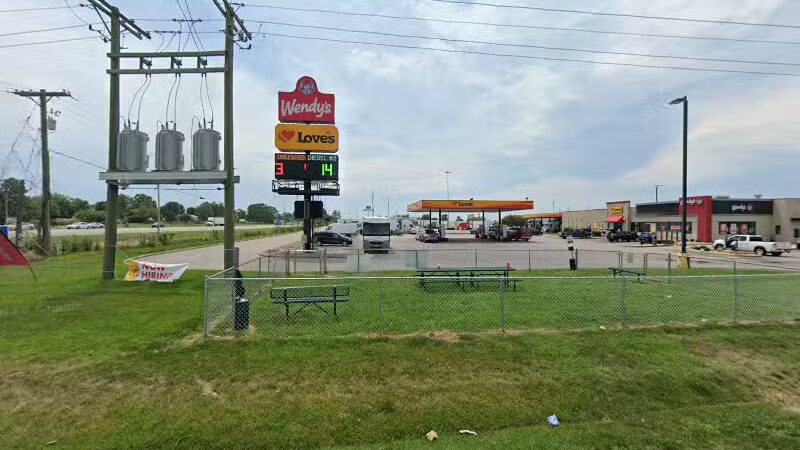 Dog Park at Love's Travel Stops - Haubstadt, IN