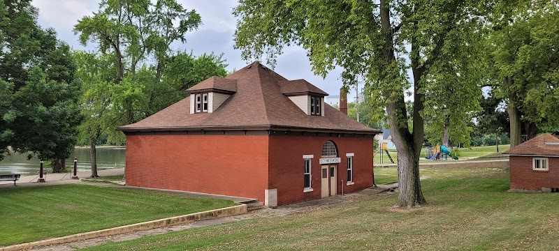 Water Works Park - Henry, IL