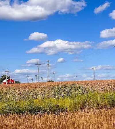 Oregon Trail Glamping and RV Park Hiawatha, KS - Hiawatha, KS