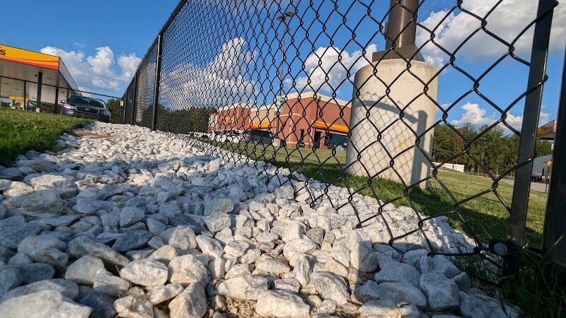 Dog Park at Love's Travel Stops - Hillsboro, TN