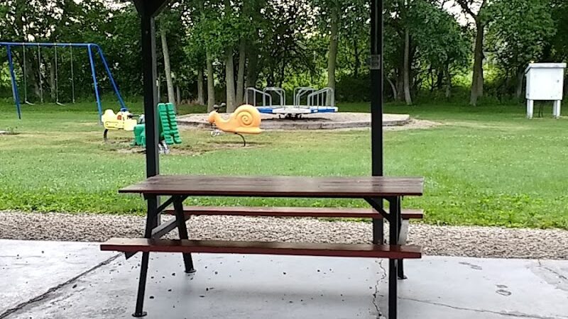 Hillsdale Park - Hillsdale, IL