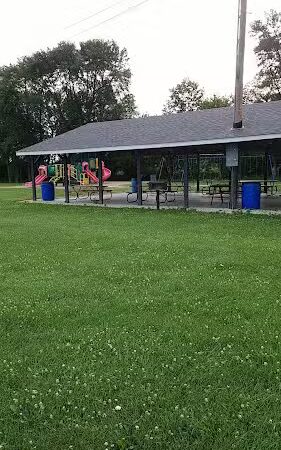 Hillsdale Park - Hillsdale, IL