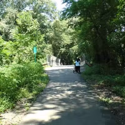 Vanderbilt Motor Parkway - Hollis Hills, NY