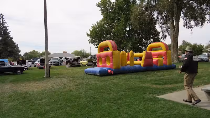 Homedale Art in the Park