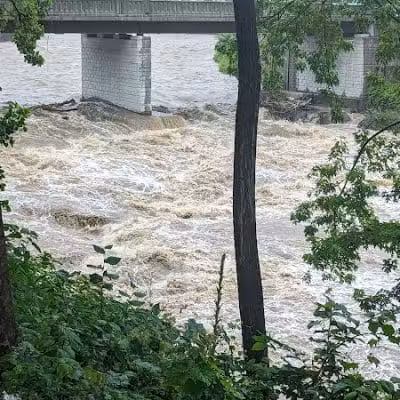 Hoosick River Greenway Access & Parking - Hoosick Falls, NY