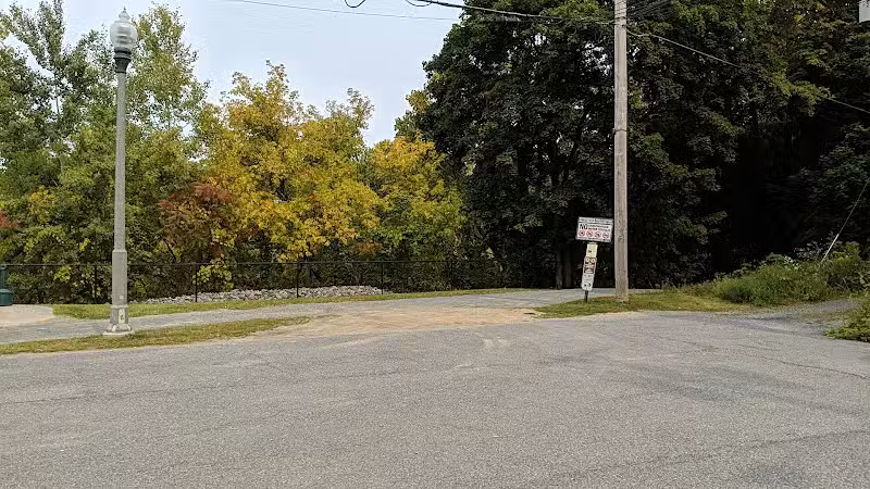 Hoosick River Greenway Access & Parking - Hoosick Falls, NY