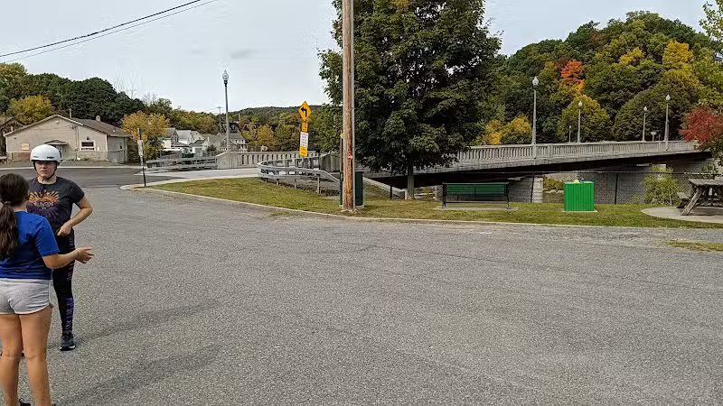 Hoosick River Greenway Access & Parking - Hoosick Falls, NY