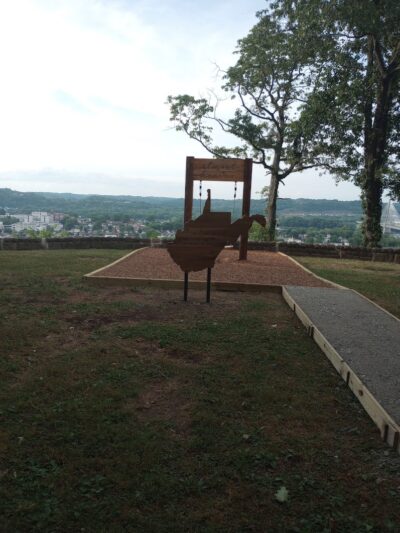 Rotary Park Trail Parking - Huntington, WV