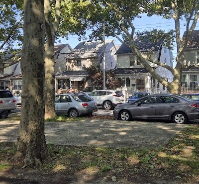 Foch Sitting Area - Jamaica, NY