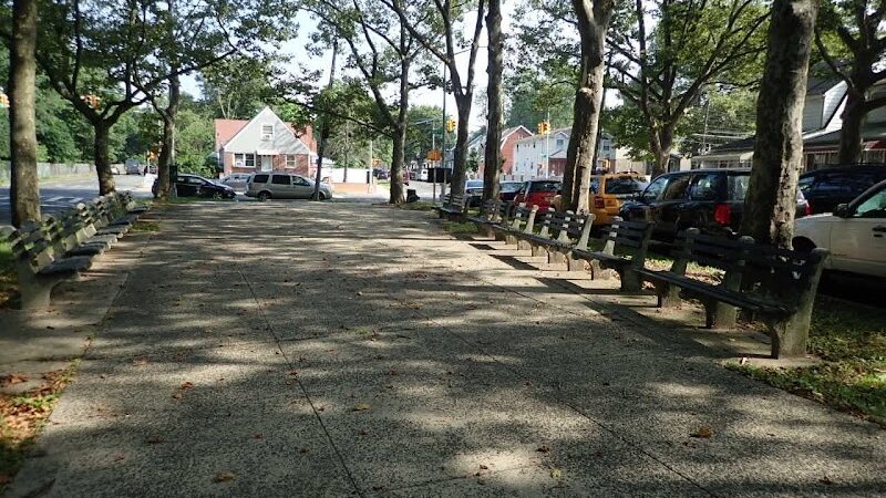 Foch Sitting Area - Jamaica, NY