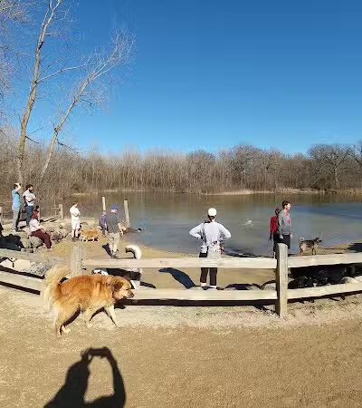 Prairie Wolf Off-Leash Dog Area - Lake Forest, IL