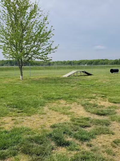 Trula Cain Memorial Dog Park - Lamar, MO