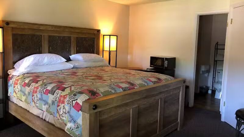 Leeds RV Park & Motel - Leeds, UT