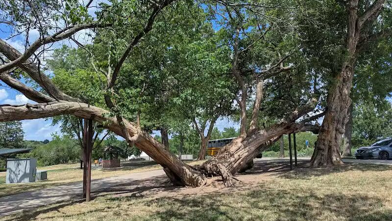 Sar-Ko-Par Trails Park - Lenexa, KS