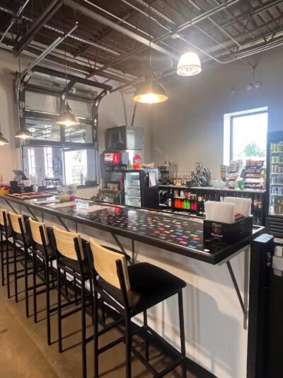 Off Leash Dog Bar - Lincoln, NE